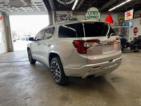 Used 2020 GMC Acadia Denali FWD image 3