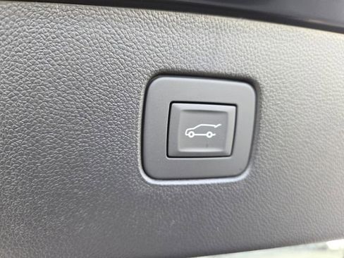 Used 2026 Buick Envista Sport Touring w/ Convenience I Package FWD image 16
