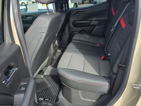 Used 2023 Chevrolet Colorado Z71 w/ Z71 Convenience Package 2 image 12