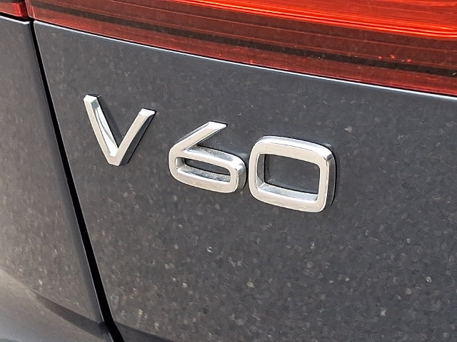 Used 2020 Volvo V60 T5 Cross Country w/ Protection Package Premier AWD/4WD image 30