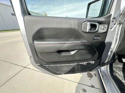 Used 2020 Jeep Gladiator Rubicon AWD/4WD image 22