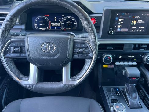 Used 2024 Toyota Tacoma TRD Off-Road image 11