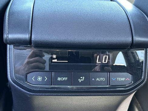 Used 2026 Toyota Highlander XLE AWD/4WD image 21