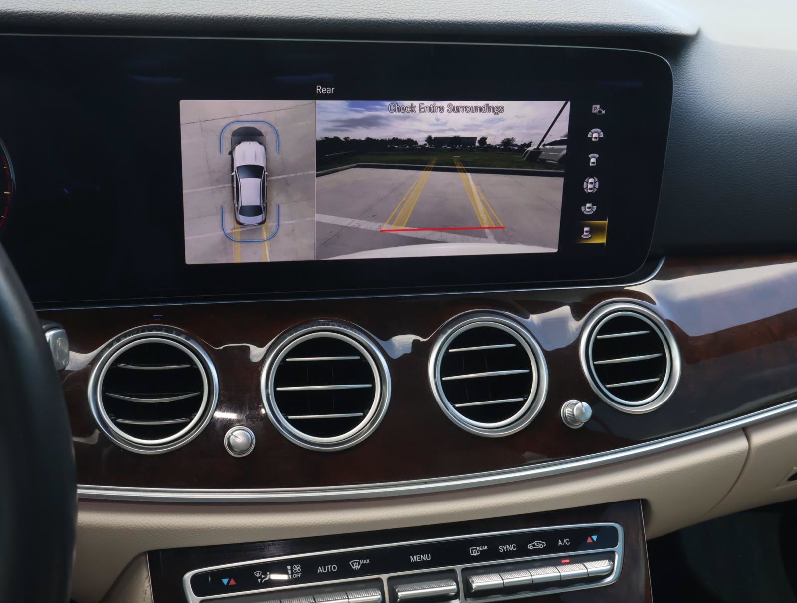 Used 2021 Mercedes-Benz E 350 Sedan image 25