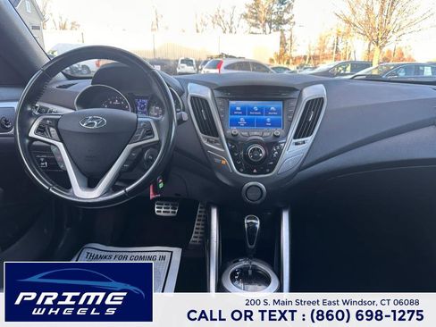 Used 2016 Hyundai Veloster w/ Option Group 02 image 17