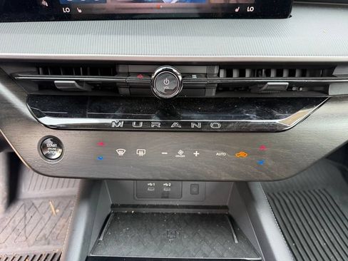 Used 2025 Nissan Murano SV AWD/4WD image 23