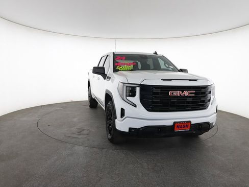 Used 2024 GMC Sierra 1500 Elevation w/ X31 Off-Road Package AWD/4WD image 3