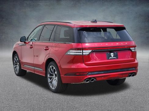 New 2026 Lincoln Aviator AWD w/ Jet Appearance Package image 5