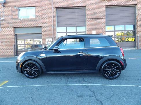Used 2015 MINI Cooper S image 2