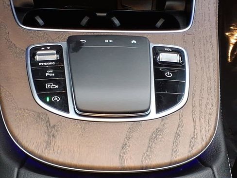 Used 2022 Mercedes-Benz E 350 4MATIC Sedan image 12