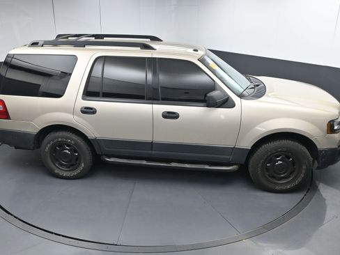 Used 2017 Ford Expedition XL image 29