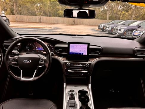 Used 2020 Ford Explorer Limited w/ Class III Trailer Tow Package AWD/4WD image 27