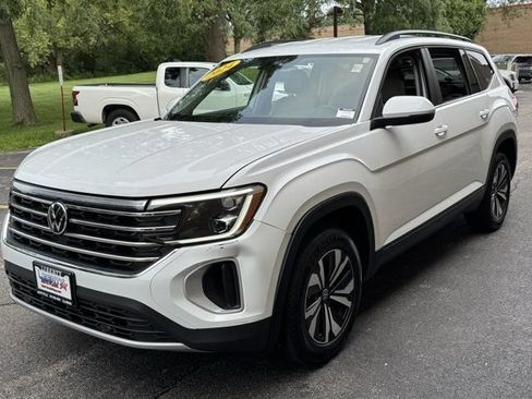 Used 2024 Volkswagen Atlas SE AWD/4WD image 40
