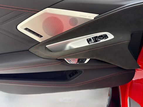 Used 2025 Chevrolet Corvette Z06 RWD image 12