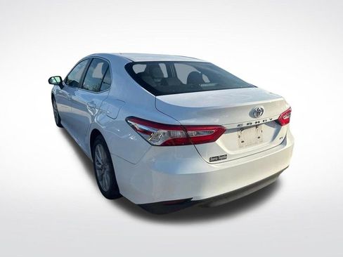 Used 2018 Toyota Camry LE FWD image 7