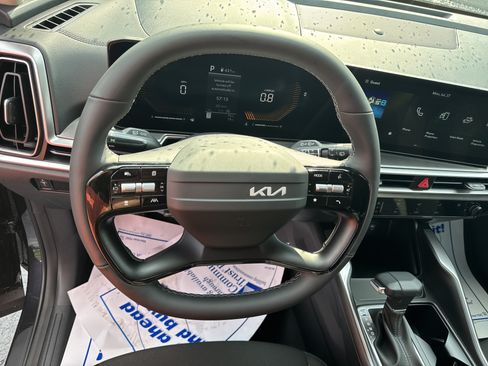 New 2026 Kia Sorento LX FWD image 13