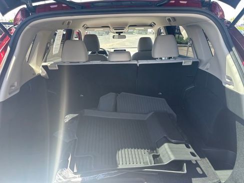 Used 2021 Nissan Rogue SV FWD image 20