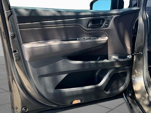 Used 2019 Honda Odyssey EX-L image 22