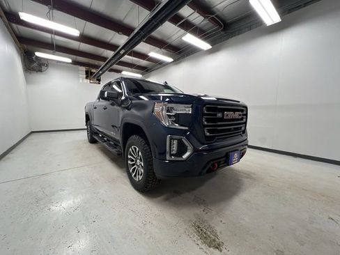 Used 2019 GMC Sierra 1500 AT4 w/ AT4 Premium Package image 2