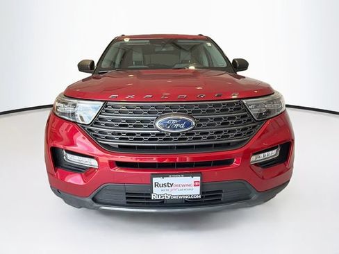Used 2021 Ford Explorer XLT w/ Equipment Group 202A AWD/4WD image 2