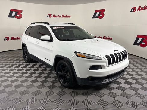 Used 2015 Jeep Cherokee Latitude w/ Cold Weather Group image 8