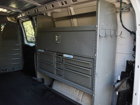 Used 2015 Chevrolet Express 2500 image 12