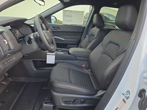 New 2026 Nissan Pathfinder Rock Creek w/ Rock Creek Premium Package AWD/4WD image 15