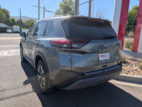 Used 2023 Nissan Rogue SV w/ SV Premium Package AWD/4WD image 7