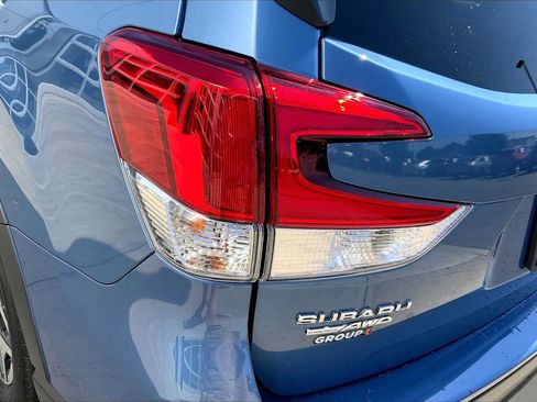 Certified 2024 Subaru Forester Premium AWD/4WD image 28
