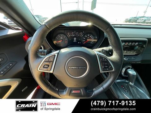 Used 2018 Chevrolet Camaro SS RWD image 13