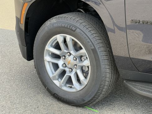 New 2026 Chevrolet Suburban LT w/ Comfort Package image 35