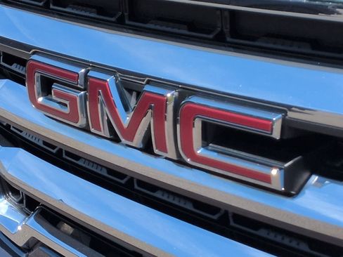 Used 2020 GMC Sierra 1500 SLE w/ X31 Off-Road Package AWD/4WD image 11