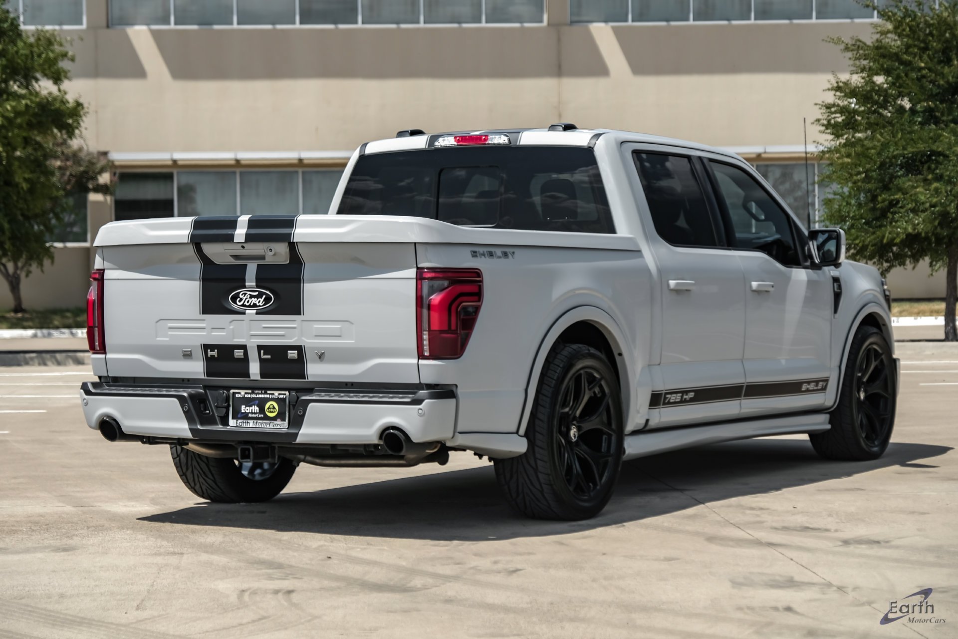 Used 2025 Ford F150 Lariat w/ Equipment Group 502A High AWD/4WD image 17