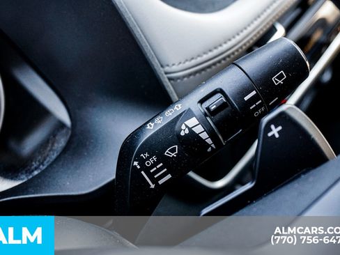 Used 2025 Nissan Rogue SV image 37