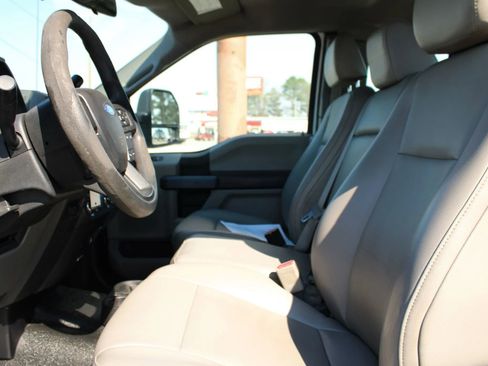 Used 2017 Ford F250 XL w/ Power Equipment Group image 12