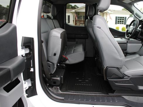 Used 2023 Ford F250 XL w/ XL Off-Road Package AWD/4WD image 23