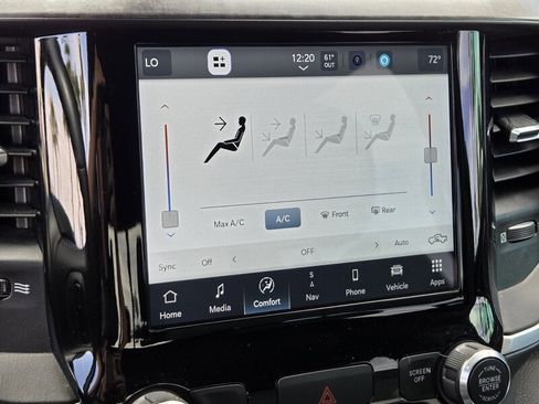 Used 2022 RAM 1500 Big Horn AWD/4WD image 30