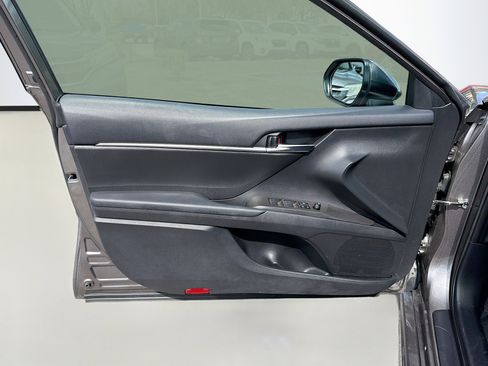 Used 2024 Toyota Camry SE w/ Cold Weather Package image 20