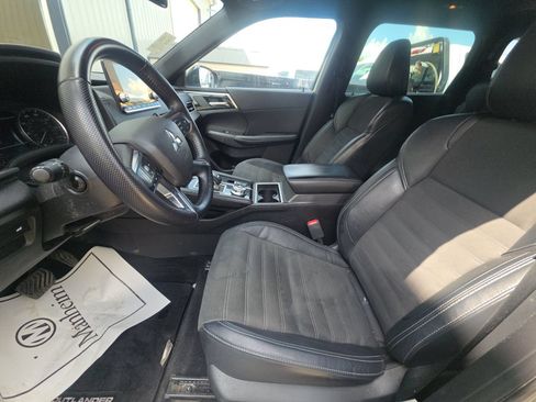 Used 2022 Mitsubishi Outlander SE AWD/4WD image 8