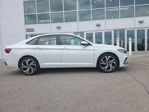 New 2026 Volkswagen Jetta SEL FWD image 3