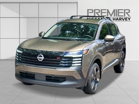 Used 2026 Nissan Kicks SR FWD image 1