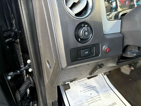 Used 2014 Ford F150 XLT w/ Equipment Group 302A Luxury image 17