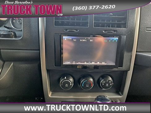 Used 2012 Jeep Liberty Sport image 19