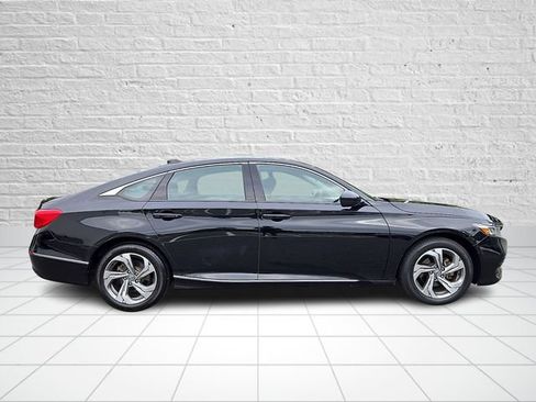 Used 2018 Honda Accord EX image 7