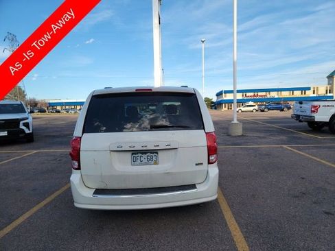 Used 2013 Dodge Grand Caravan SXT image 6