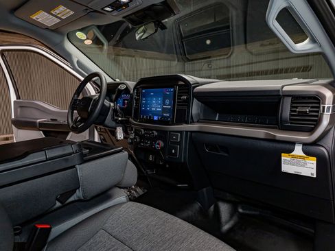 Used 2025 Ford F150 XL w/ Equipment Group 103A High image 16