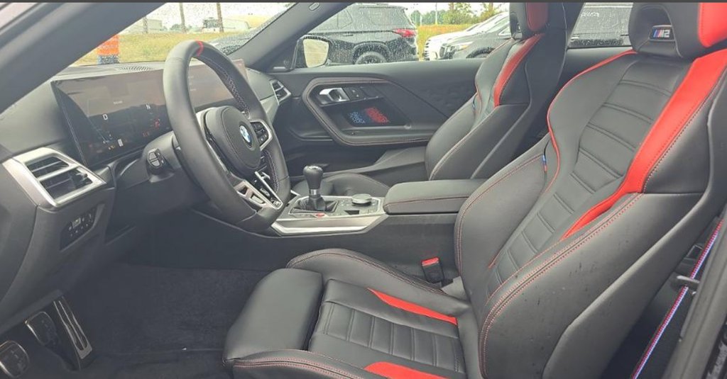 Used 2025 BMW M2 w/ Lighting Package RWD image 4