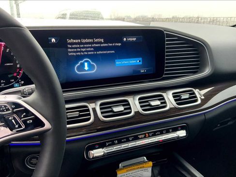 New 2025 Mercedes-Benz GLE 450e GLE 450e image 13