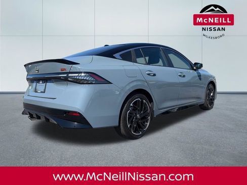 New 2026 Nissan Sentra SR w/ Floor Mat Package FWD image 7
