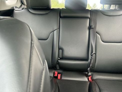 Used 2022 Jeep Compass Limited image 26